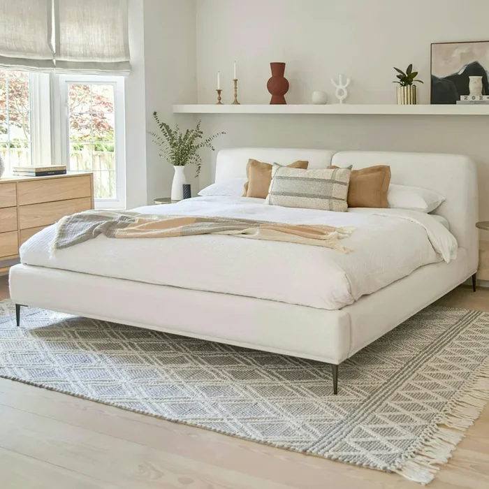 Abisko King Upholstered Bed – Quartz White