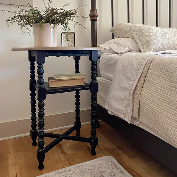 Black Accent Table – Decor Steals